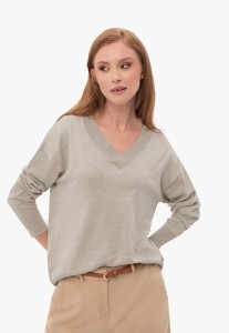 Luźny sweter z dekoltem w serek S-JOY