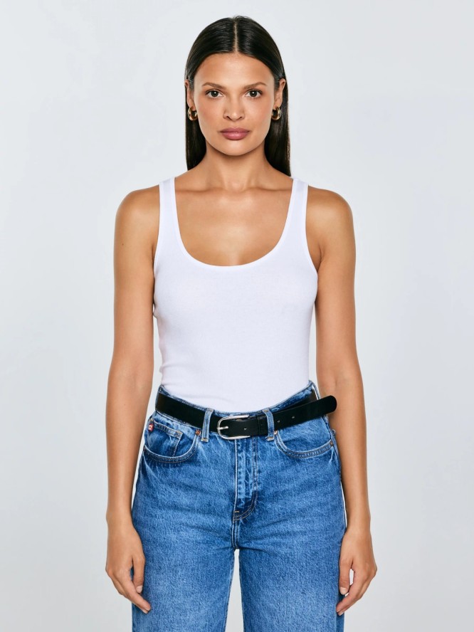 Koszulka damska na ramiączkach biała Alena 101