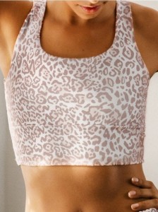 Top sportowy ze wzorem zwierzęcym - wielobarwny