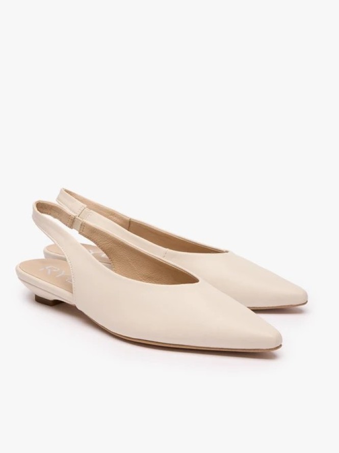 Kremowe czółenka slingback w szpic
