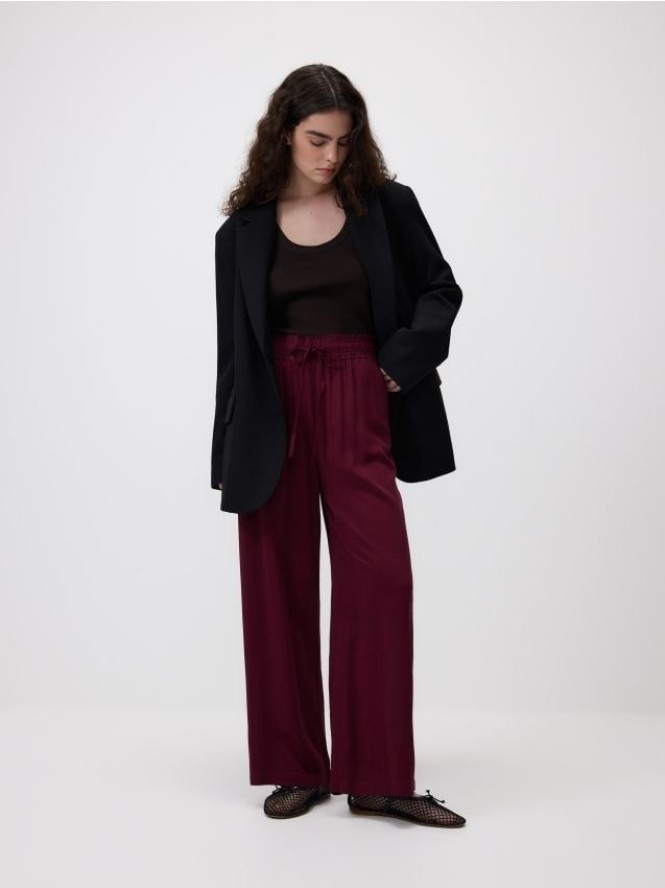 Szerokie spodnie z wiskozy - burgundowy