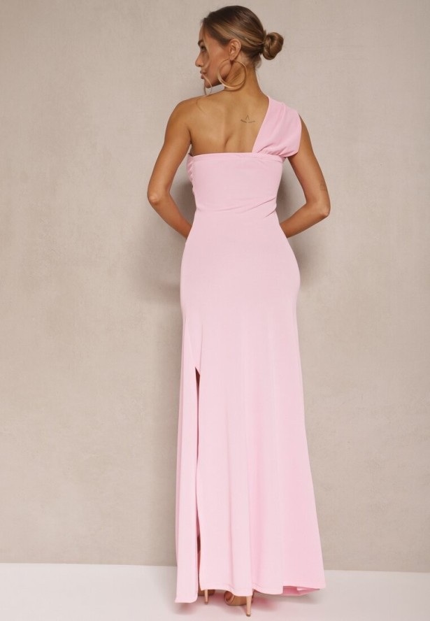 Różowa Asymetryczna Sukienka Koktajlowa Ozdobiona Metaliczną Aplikacją Divianis