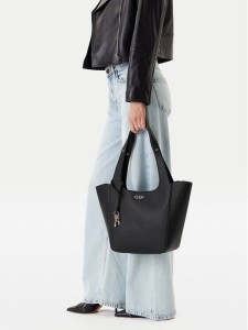 Guess Torebka Calista HWBG73 34220 Czarny