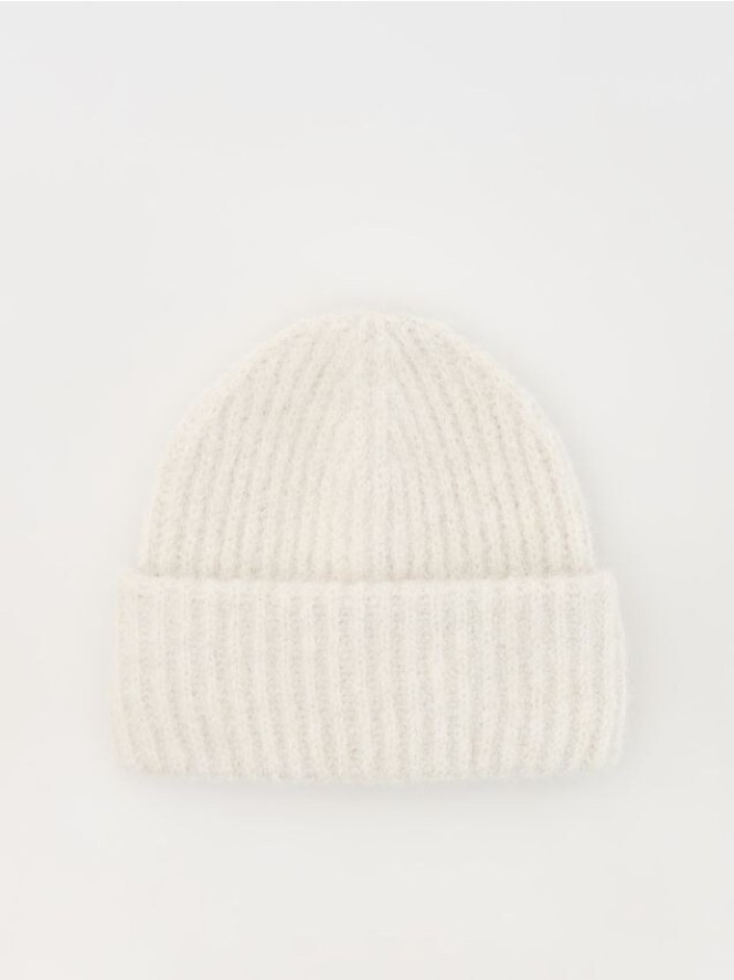 Czapka beanie z domieszką wełny - złamana biel