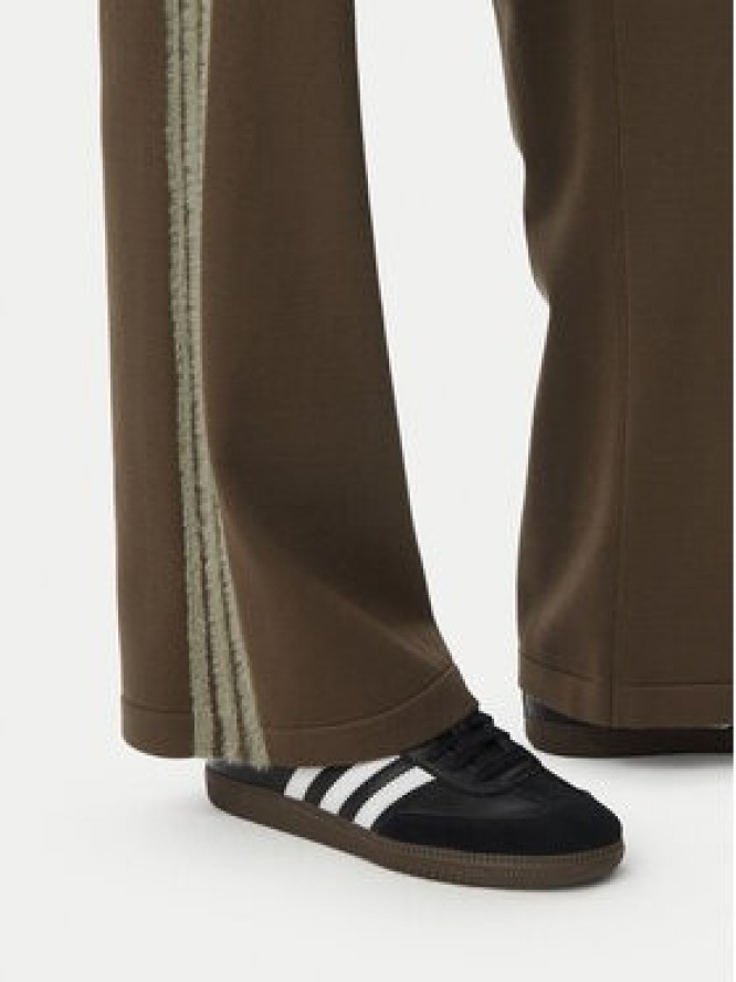 adidas Spodnie dresowe Firebird KS7362 Brązowy Regular Fit