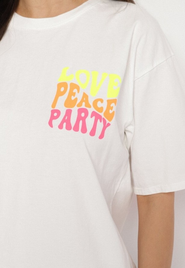 Biały Bawełniany T-shirt Ozdobiony Nadrukiem Odalva