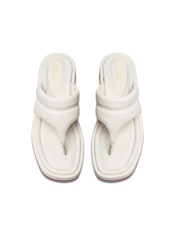 Clarks Skórzane japonki "Alda Walk" w kolorze kremowym rozmiar: 39,5