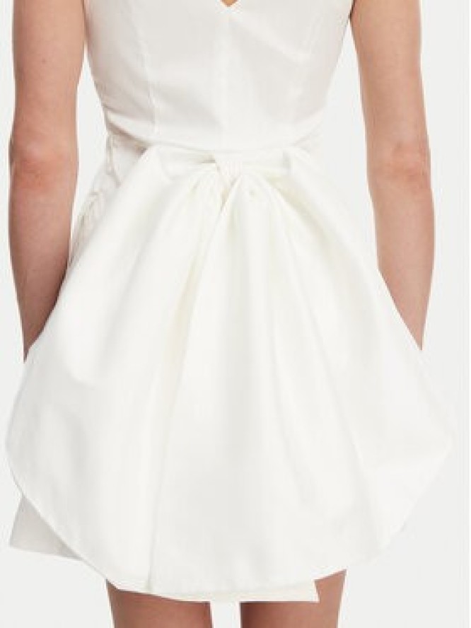 French Connection Sukienka koktajlowa 71YFF Biały Regular Fit