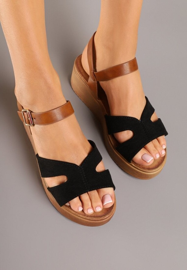 Czarne Sandały Typu Drewniaki z Imitacji Zamszu na Grubej Podeszwie Lisaila