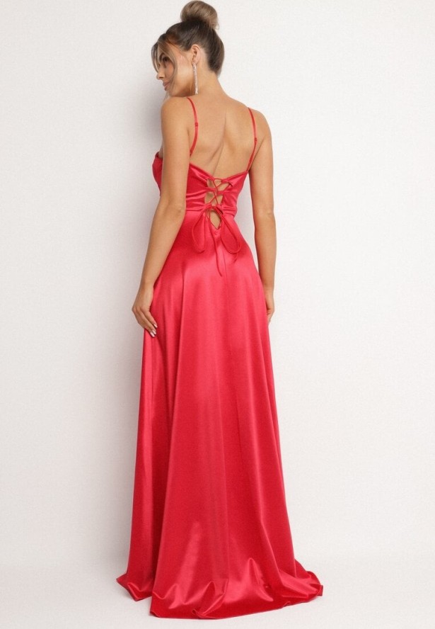 Czerwona Rozkloszowana Sukienka na Ramiączkach z Gorsetowym Wiązaniem Katilian