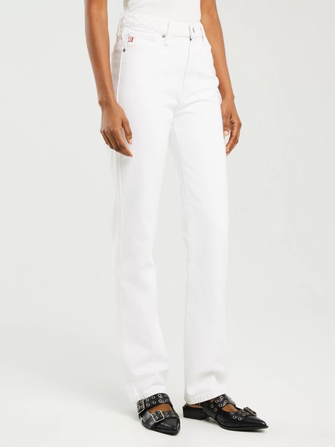 Jeansy damskie z prostą nogawką białe Winona 101