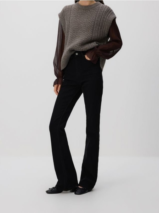 Jeansy flare z wysokim stanem - czarny