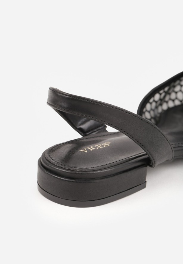 Czarne Sandały Vices Slingback z Siateczkową Cholewką Ozdobione Kwiatem 3D Lilivora