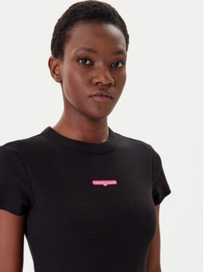 Tommy Jeans Sukienka codzienna Script DW0DW21186 Czarny Slim Fit