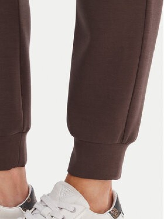 Guess Spodnie dresowe V4YB08 KCAY2 Brązowy Regular Fit