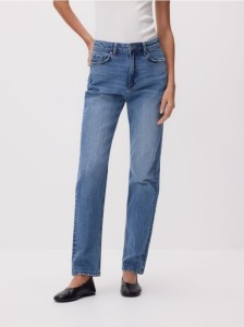 Jeansy mom fit slim z dłuższą nogawką - niebieski