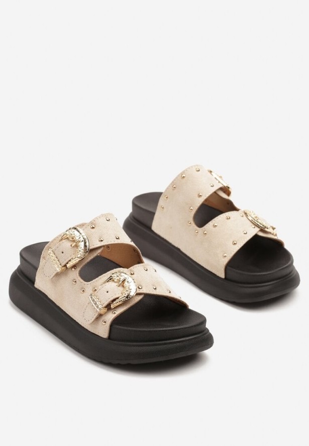 Beżowe Klapki z Paskami z Klamrami i Ozdobnymi Nitami Daniffia