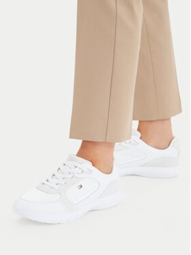 Tommy Hilfiger Sneakersy Light Runner FW0FW09409 Biały
