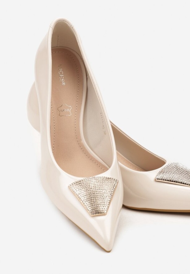 Beżowe Szpilki Vices Zdobione Aplikacją z Cyrkoniami Niravine