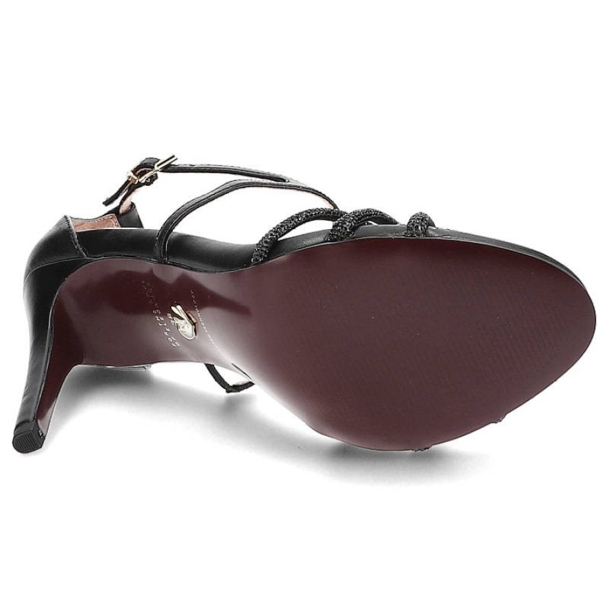 Sandały damskie Tamaris, wykonane ze skóry naturalnej licowej z paskami zdobionymi drobnymi kryształkami regulowanym zapięciem na klamrę i jednolitą