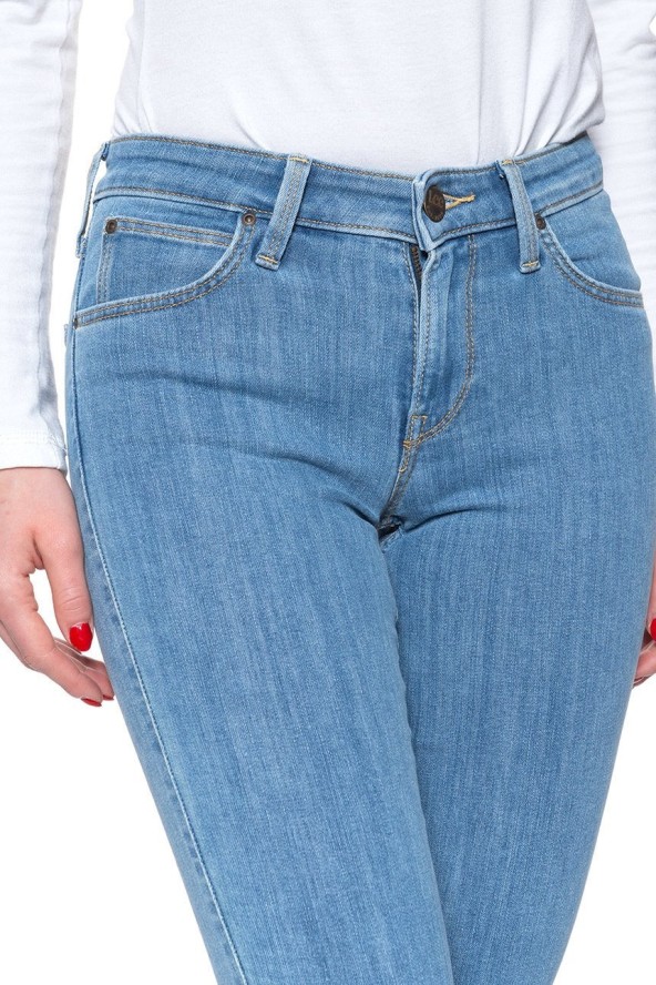 SPODNIE DAMSKIE LEE SCARLETT CROPPED FRESH NEO L30CPFML 112106369