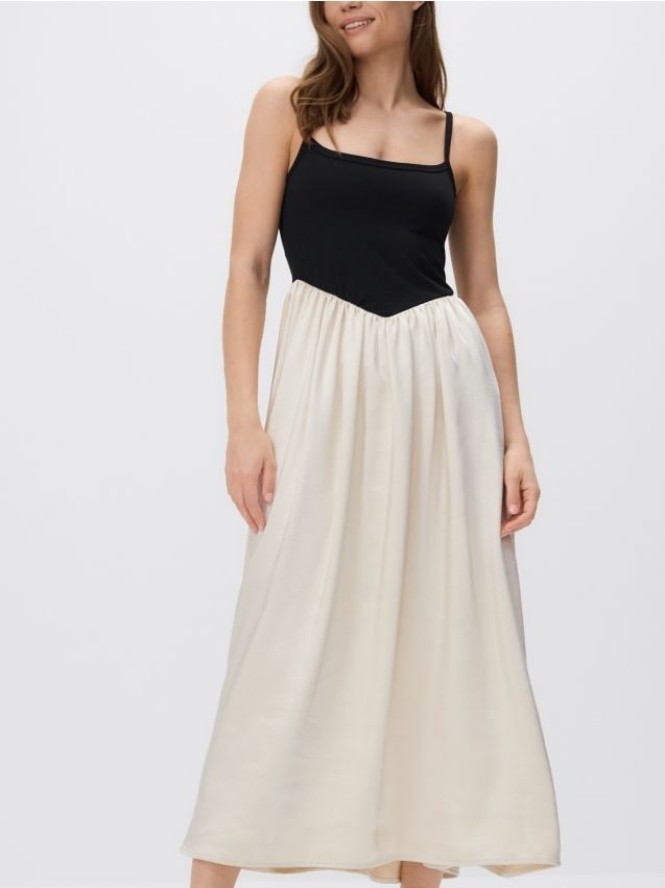 Sukienka z kontrastowym dołem - beżowy