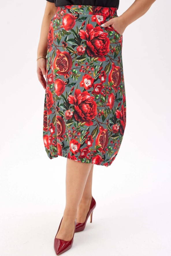 Wygodna i stylowa dresowa spódnica Karina - kwiatowo-owocowy wzór PLUS SIZE XXL