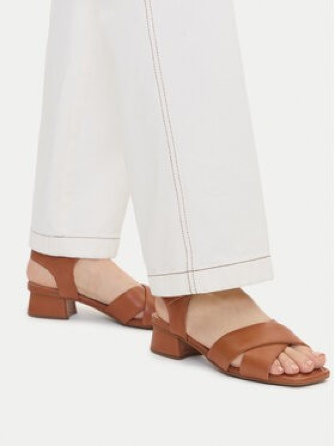 Clarks Sandały Serina35 Cross 26181346 Brązowy