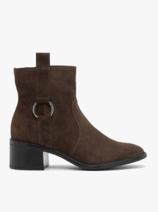 Brązowe botki z paskiem