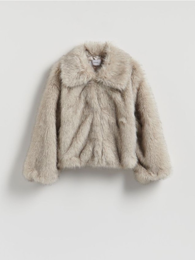 Sztuczne futerko z kołnierzem - jasnoszary