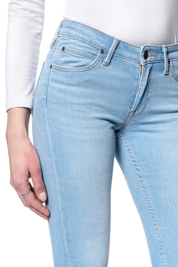 SPODNIE DAMSKIE LEE Scarlett BLEACHED AZUR L526PQXL 112111813