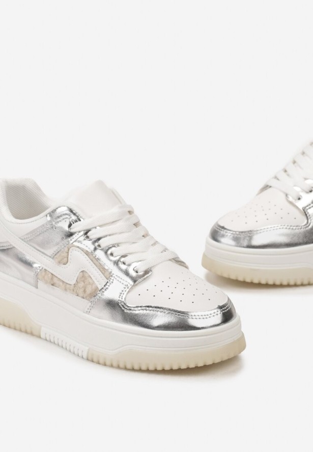 Biało-Srebrne Sneakersy przed Kostkę na Platformie z Futerkiem Rimva