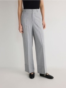 Szerokie spodnie z kantem - wielobarwny