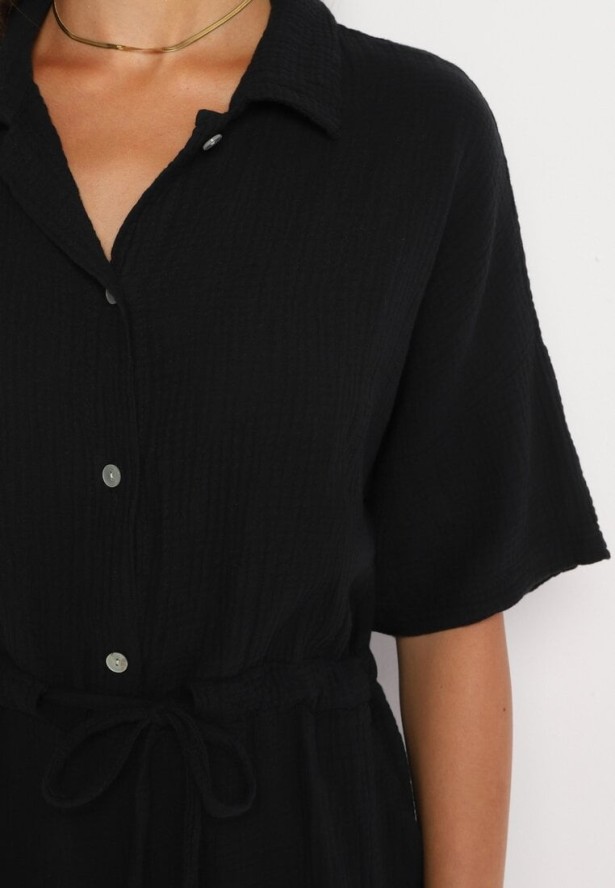 Czarny Muślinowy Kombinezon z Bawełny Wiązany w Talii z Guzikami Dlirena