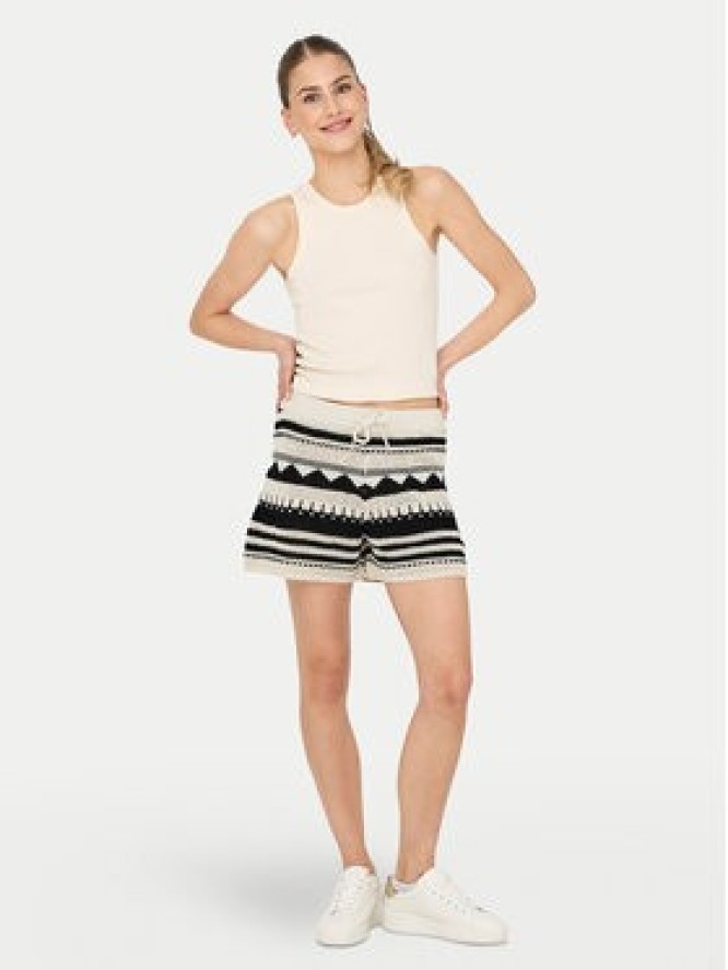 ONLY Szorty materiałowe Merida 15344405 Czarny Regular Fit