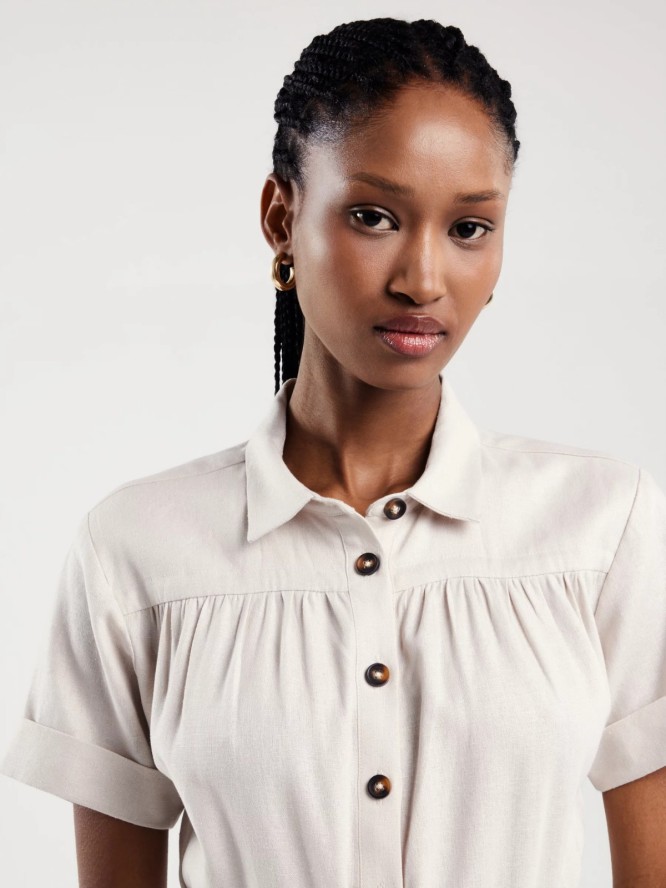 Sukienka damska midi lniana z wiązaniem w pasie beżowa Okire 800