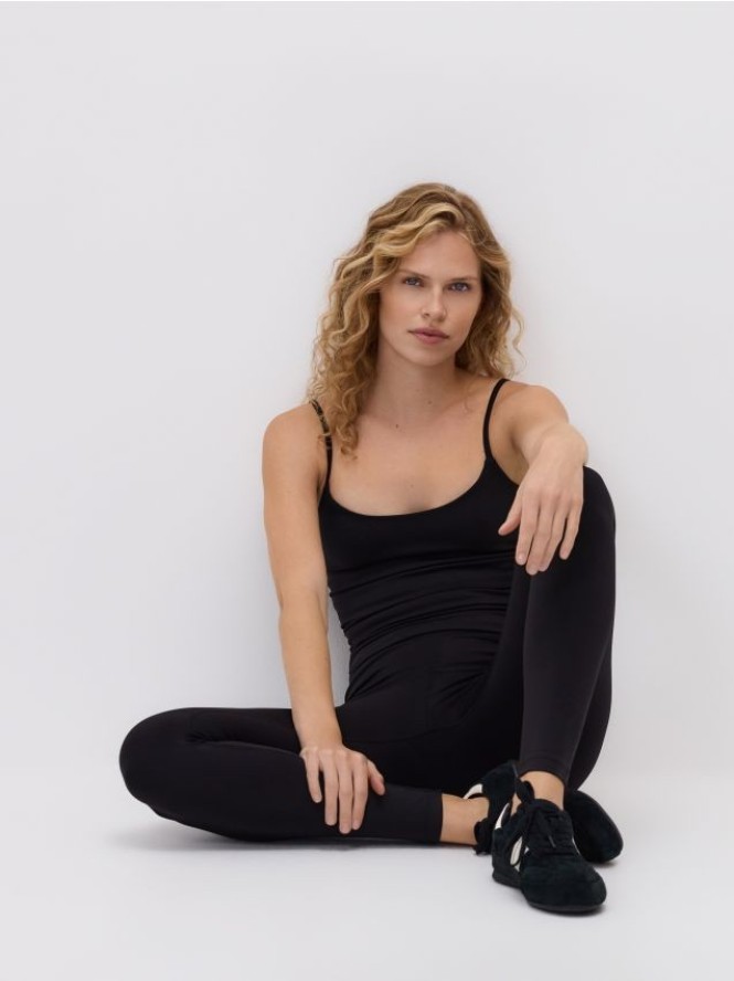 Gładkie legginsy - czarny