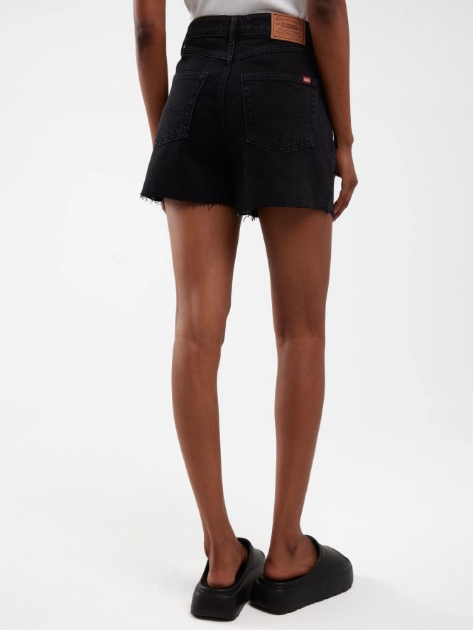 Szorty damskie jeansowe z kolekcji Authentic czarne Authentic Girl 937