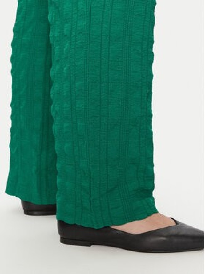 Vero Moda Spodnie materiałowe Noella 10325210 Zielony Straight Fit