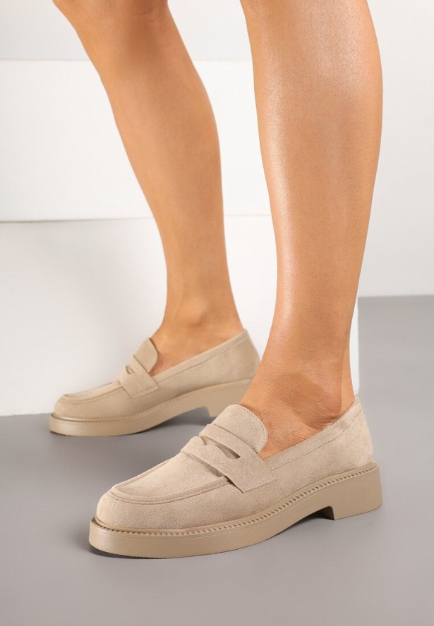 Ciemnobeżowe Mokasyny Ozdobione z Przodu Paskiem Jelzivis