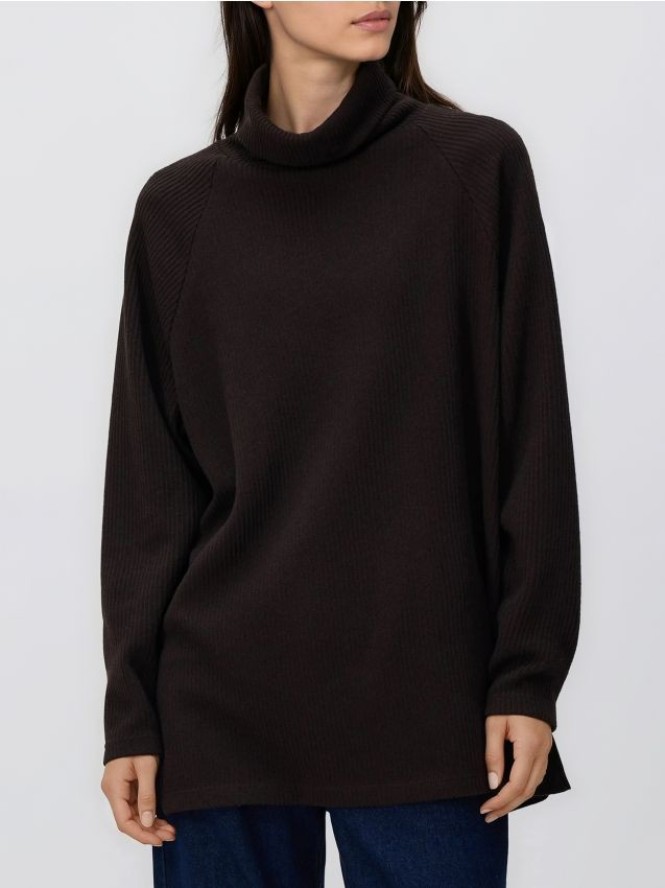 Długa bluza z golfem - ciemnobrązowy