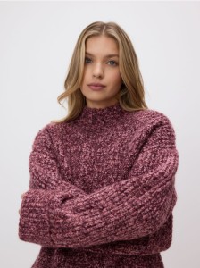 Wzorzysty sweter oversize - bordowy
