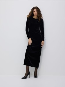 Welurowa sukienka - czarny