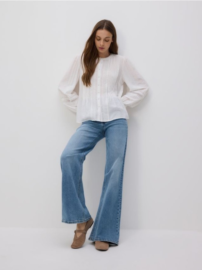 Wiskozowa bluzka z plisą - złamana biel