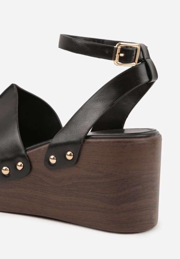 Czarne Sandały na Platformie i Koturnie z Nitami po Bokach Zaehesh