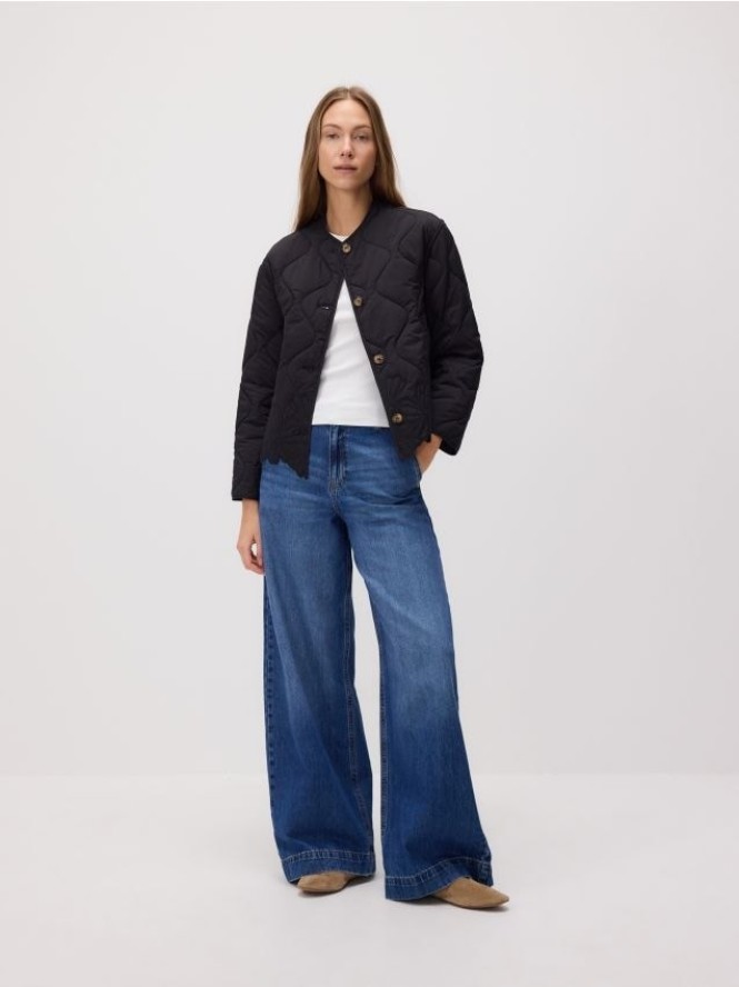 Pikowana kurtka - czarny