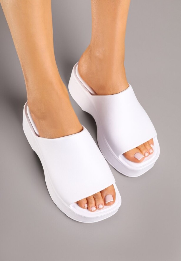 Białe Piankowe Klapki na Grubej Podeszwie Flehira