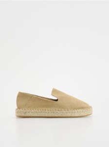 Zamszowe espadryle - beżowy