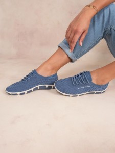 Damskie płócienne buty sportowe TBS Jazaria