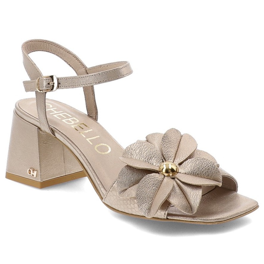 Złote Sandały Chebello Eleganckie Obuwie Damskie Z Kwiatem